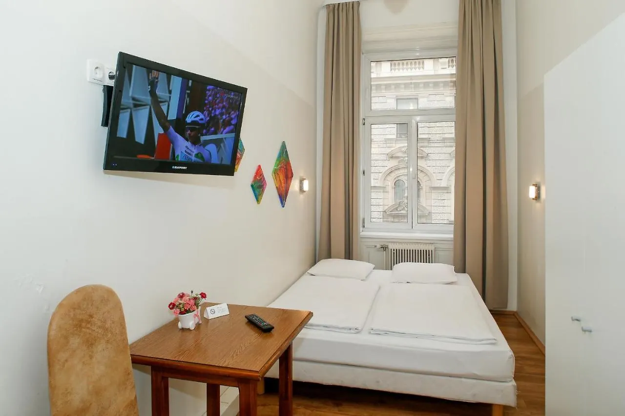 Hotel Timeout City Hotel, 5 Min To City Center, Self Check In Vienna