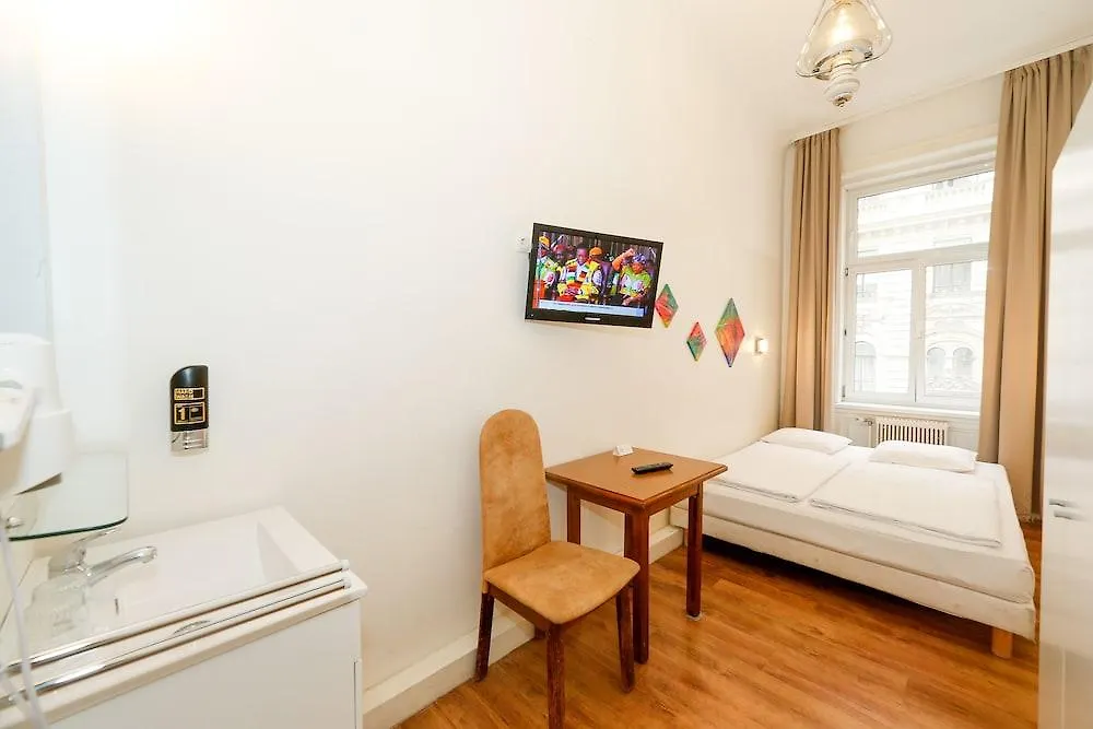 Hotel Timeout City Hotel, 5 Min To City Center, Self Check In Wien