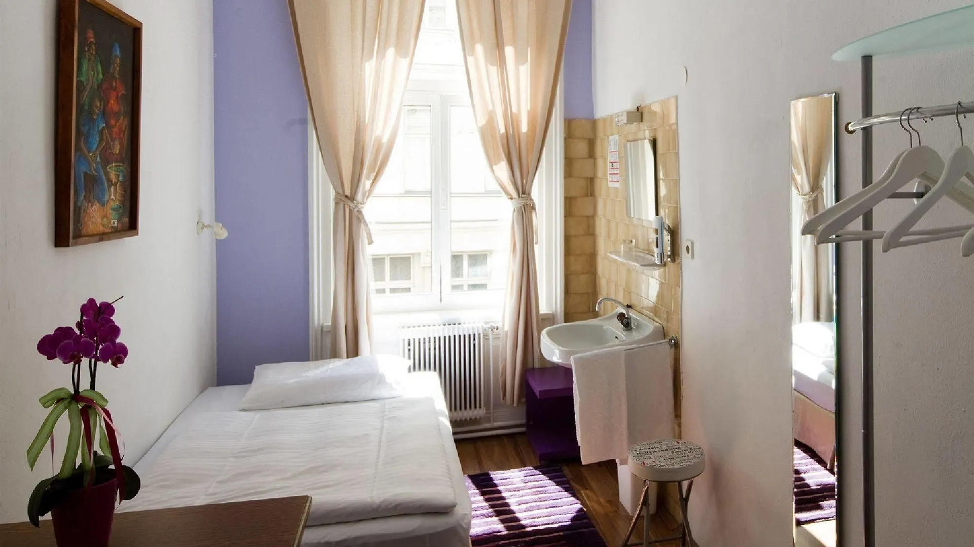 Timeout City Hotel, 5 Min To City Center, Self Check In Wien Hotel