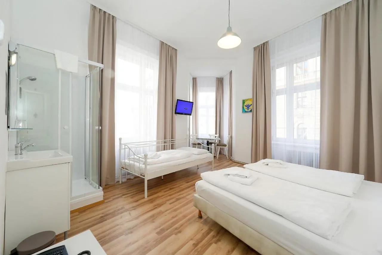 Timeout City Hotel, 5 Min To City Center, Self Check In Wien 2*,