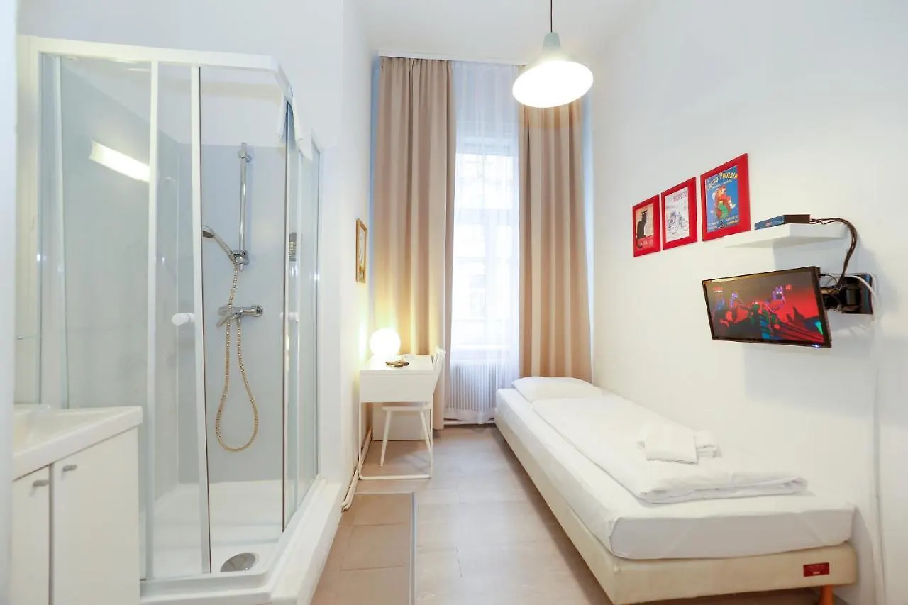 Timeout City Hotel, 5 Min To City Center, Self Check In Wien Hotel